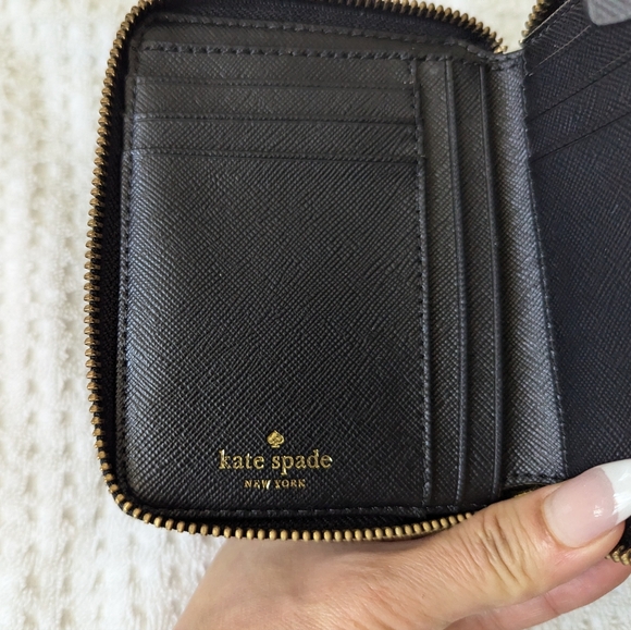 Kate Spade New York Wallet Black Darcy Darci Wilson Road Zip Around Billfold - Picture 7 of 15